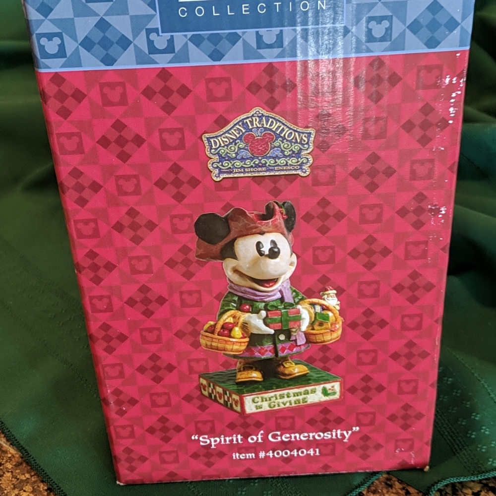 Walt Disney Showcase Collection - Picture 2 of 11